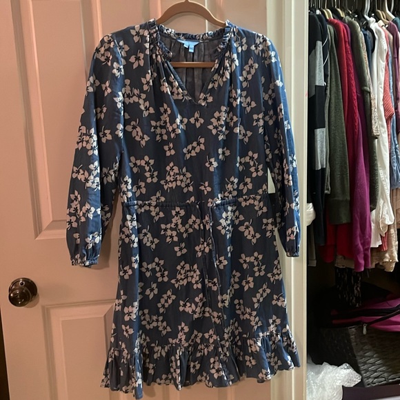 Draper James Dresses & Skirts - Draper James Blue Floral Dress